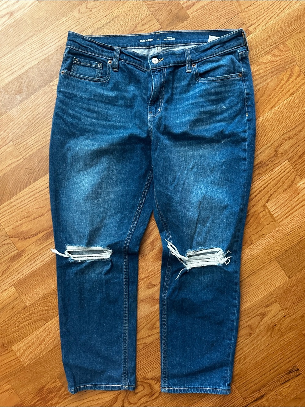 Old navy mid rise boyfriend distressed Jean size 12